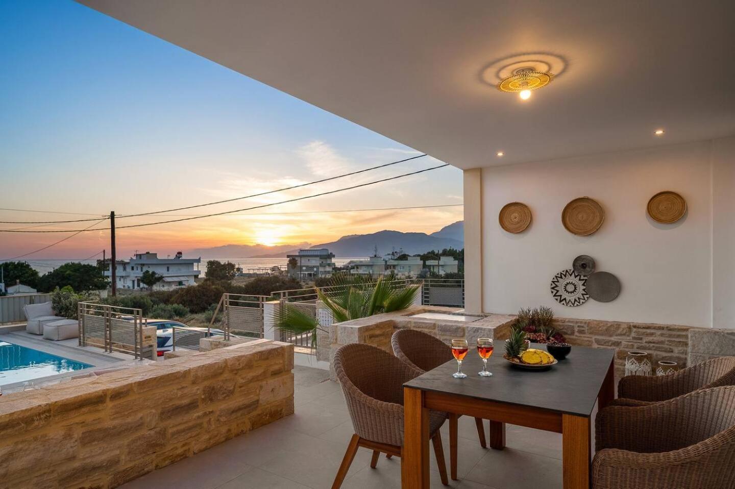 Ammokrinos Luxury Homes,150M From The Beach Kalamaki  Exterior foto