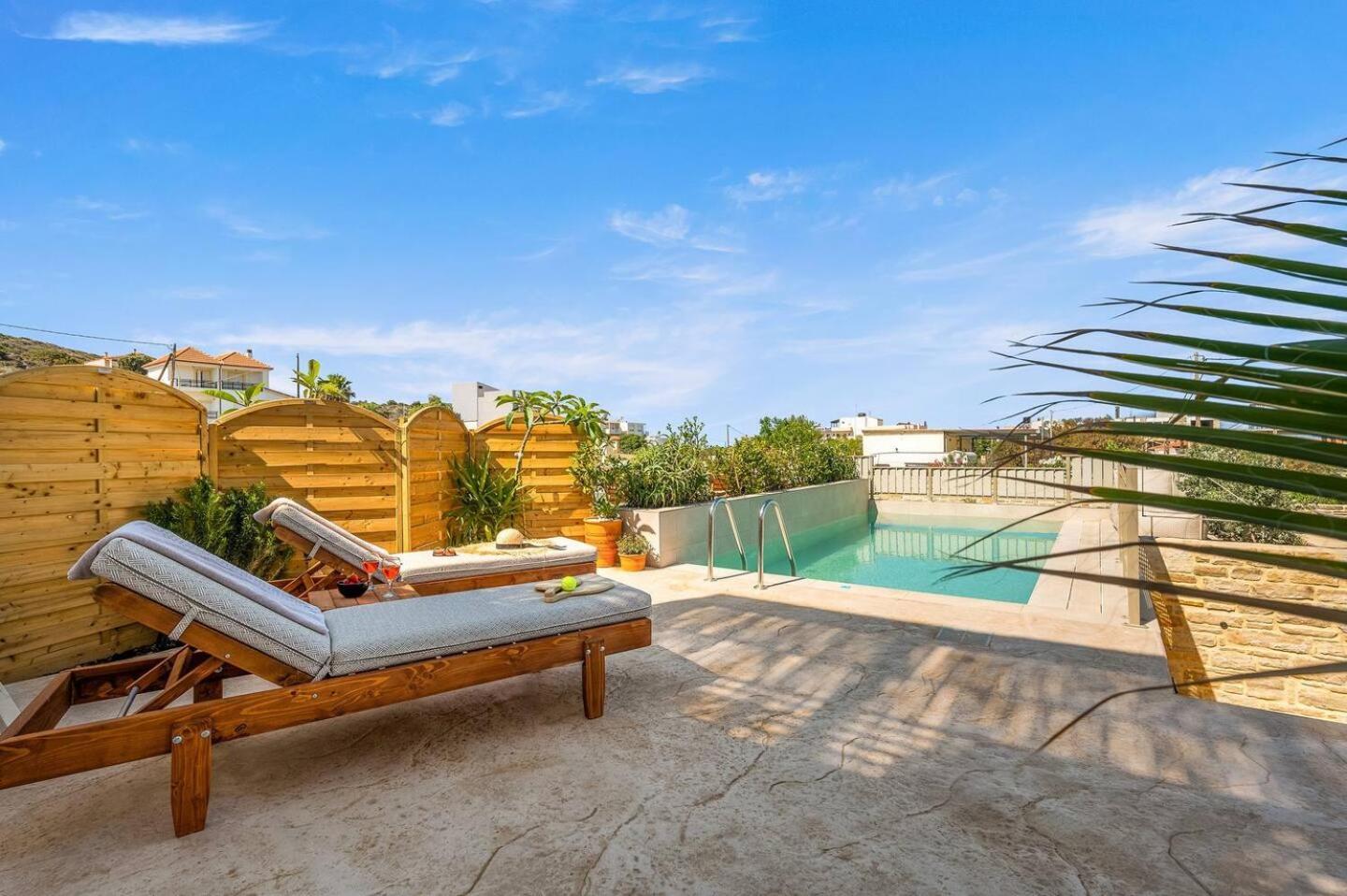 Ammokrinos Luxury Homes,150M From The Beach Kalamaki  Exterior foto