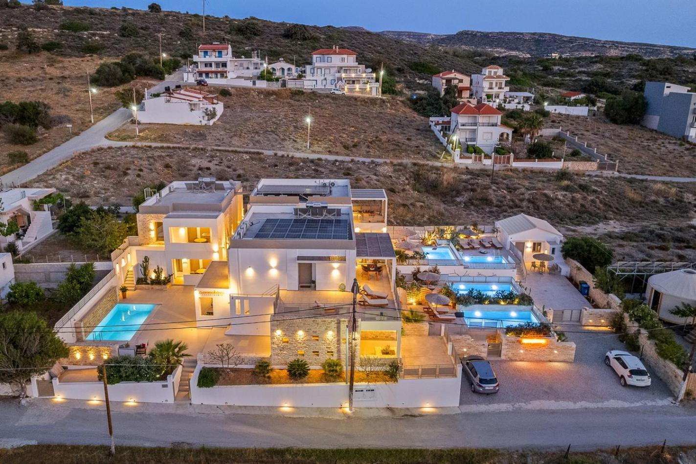 Ammokrinos Luxury Homes,150M From The Beach Kalamaki  Exterior foto